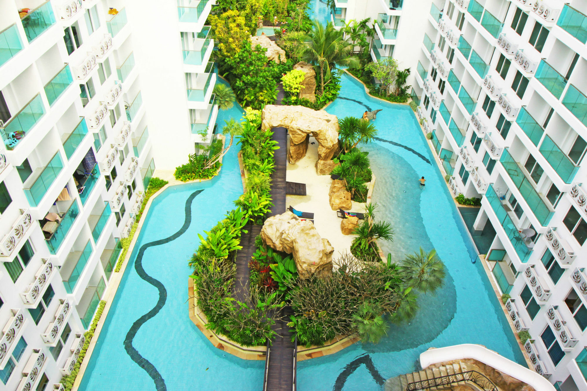Amazon Residence By Pattaya Sunny Rentals Jomtien Beach Exterior photo
