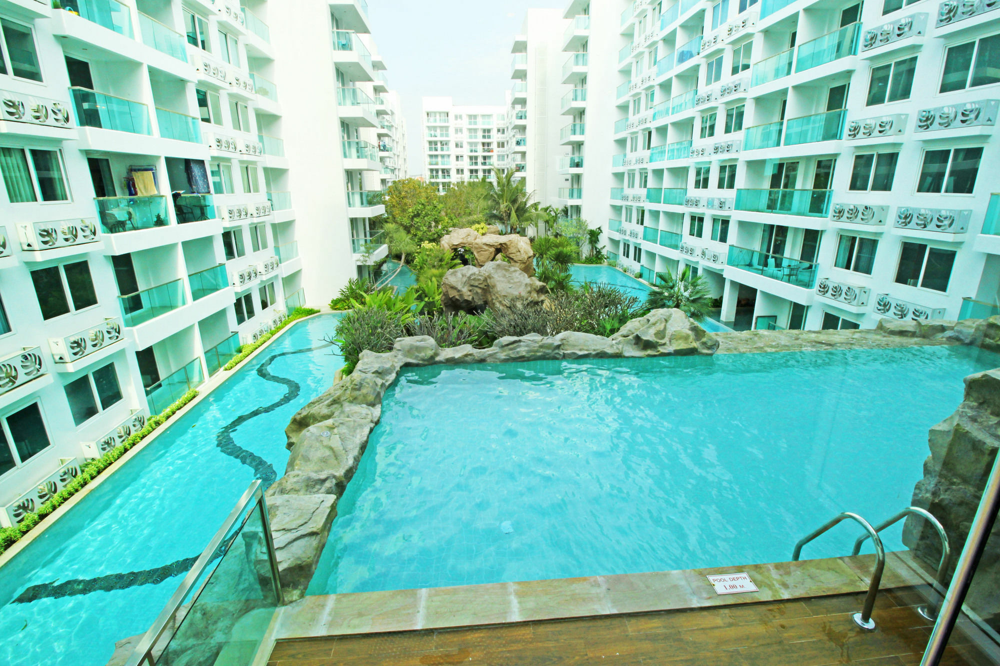Amazon Residence By Pattaya Sunny Rentals Jomtien Beach Exterior photo